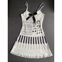 Harajuku Retro Y2K Sweet Lolita Piano Key Notes Print High Waist Cami Dress Women Bow Lace Trim Tiered Daily Wear Cosplay Outfit