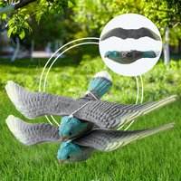 3D Flying Falcon Hawk Bird Repellent Decoy Garden Pest Control Scarecrow Ornament for Yard Hunting Decoration