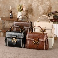 Ladies' handbag 2026 popular new style, high-end designer fashion shoulder bag, light luxury diagonal cross small square bag