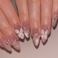 24Pcs 3D Crystal Flower Cat Eye Glitter Stick on Manicure Almond Pearl Chain Detachable False Nail Elegant Fake Nail with Design