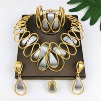 4Pcs Design Two Color Hollow Out Jewelry Set 18K Gold Plated Necklace Bracelet Stud Earring Ring Fashion Dubai Gift