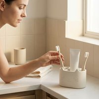 1pc Cat-Themed Three-Hole Self-Draining Toothbrush And Toothpaste Holder, Facial Cleanser Stand, Toothpaste Storage Rack