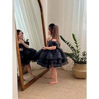 Customized Black Flower Girl Dresses for Wedding Sequins Knee Length Off Shoulder Birthday Party Elegant Toddler PageantGown