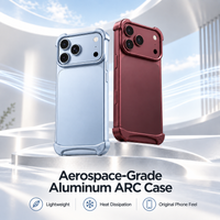 Do iPhone 18 17 Pro Max: aluminiowe, metalowe etui z zakrzywionymi krawędziami, wykonane z gumy SEBS, dwuwarstwowe, bezramkowe, chroniące telefon. Do iPhone 18 17 Pro.