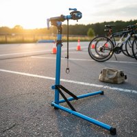 Folding Cycle Repair Stand Foldable Aluminum Bike Repair Stand Cycle Workstand Heavy-Duty Sports Equipment Stable 4-Leg Base