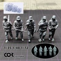 Assembly 3d Resin German Soldiers in Winter Uniform Figure Set 1939–1945 1/35 1/48 1/72 for diorama Scale Miniature Model kit