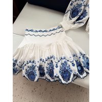 Fashionable retro elegant hollow embroidery flower high waist texture mini skirt casual versatile comfortable sweet and cute