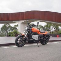Zuimi High-end Long Distance Travel Off-Road Racing Long Range 8000W 72V 117Ah 120Km/H Electric Motorbike Motor