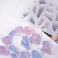 A Top Quality lrregular Stone Pendant Jewelry Silicone Mold for Facet Accessories Casting and Display Stands DlY Home Desk