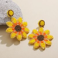 Creative Summer Sunflowers Pendant Drop Dangle Earrings for Women Handmade Beaded Yellow Daisy Earrings Beach Statement Jewelry