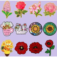 Sunflower Enamel Pins Flower Metal Brooch Lapel Pin Badge on Backpack Clothing Accessories Fashion Jewelry Party Gifts