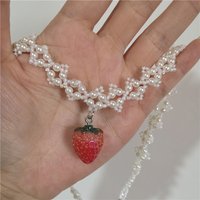 Vintage Aesthetic Cute Strawberry Pendant Handwoven Pearl Flower Choker Necklace Women's Holiday Party Jewelry Y2K Accessories