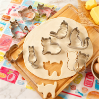 9PCS Cat Cookie Cutters Set, Food Grade Stainless Steel, Cartoon Biscuit Baking Mold, For DIY Pastry Fondant, Home Kitchen Use