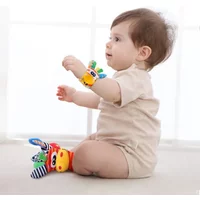 Cute Stuffed Animals Baby Rattle Socks Wrist Baby Rattles Newborn Toys Make Sounds Games for Babies Accesoire Bebe Naissance