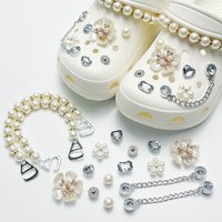 Luxury Rhinestore Crystal Shoes Charms Set Summer 2026 Elegant Pearl Chain DIY Clogs Accessories Designer Women Shoes Decoration