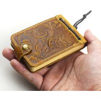 Durable Pocket-sized Notepad Organizer Journal Vintage Engraved Leather Cover Kraft Paper Lined Pages Travel-Friendly Notebook
