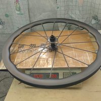 AliExpress NONE New Lightweight 700C Road Bike UD Full Carbon Fibre spokes and rim integrated Bicycle Wheelset Thru Axle center lock Disc brake