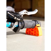 AliExpress NONE ZTTO Bike Handlebar Stand Clip-On Stabilizer for Inverted Parking Stable MTB eBIKE Maintenance Repair Tool fit for 30~34mm grips