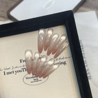 10PCS Nude Blush Cat Eye Fake Nails Handmade DIY Resin Press on Nails for Women Manicure Salon DIY Party Wedding