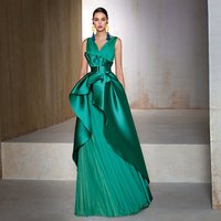 Elegant Green Mother of the Bride Dresses V Neck Sleeveless A-Line Wedding Party Gowns Pleat Floor-Length Robe De Soirée Femme