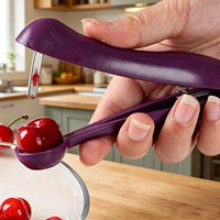 1pcs Cherry Fruit Olive Piper Portable Quick Squeeze Multifunctional Olive Piper Creative Kitchen Fruit and Vegetable Tool