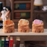 5pcs Simulation miniature edible toy: Taki-yaki ice cream cake DIY resin figurine