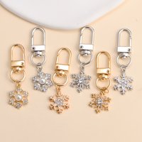 Sparkling Crystal Pearl Snowflake Keychain Christmas Gift For Women Girl Handbag Accessorie Car Hanging Fashion Handmade Jewelry