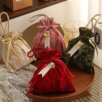 Elegant Ribbon Bow Velvet Candy Box with Tassel Flower Gift Bag Dust Protect Handbag Candy Pouch Favor Gift