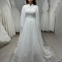 Luxury Hijab Muslim Wedding Dresses High Neck Long Sleeve Detachable Cape Bead Bride Dress Beads Garden Bridal Gown Customized