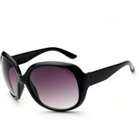 Men's and women's trendy fashion glasses, large frame decorative glasses, toad glasses, travel, outdoor gatherings, dates
