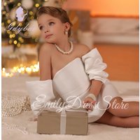 Customized Flower Girl Dress for Wedding Off Shoulder Knee Length Mini with Bow Puffy Kids Birthday Party First Communion Gown
