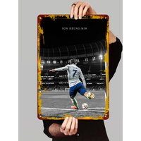 Son Heung-Min Action Shot Metal Wall Art Tottenham Hotspur Football Star Home Decor for Fans