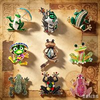 Vintage Frog Brooches Rhinestone Crystal Animal Lapel Pins Cute Alloy Badge Jewelry Clothing Accessories Party Gifts for Women