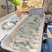 Jade Tianshan jade gold silk bracelet female beauty strip natural Hetian bracelet