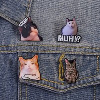 Huh!? What?! Cat UV Printing Brooch Funny Kitten Pet Angry and Arrogant Kitten Meme Brooches Lapel Badge Jewelry Gift for Friend