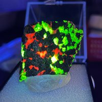 Natural America (Fluorescent Green) Willemite Rock Mineral Specimen Healing Stone Home Decor Box Size 50*50mm