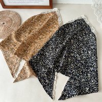 Pastoral Style Floral Lace Edge Triangular Scarf Spring and Summer Stylish Women's Headscarves Suitable for Wearing on Outings