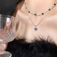 Punk Black Zircon Rose Pendant Necklaces for Women Vintage Exquisite Double Layered Clavicle Chain Aesthetics Y2k Jewelry Gifts