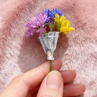 Bouquet Holder Lapel Pins Wedding Clothing Accessories Flower Brooch Lapel Pins for Wedding Party Birthday Commuting Sweater