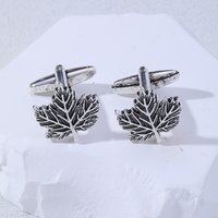 1 Pair of Maple Leaf Cufflinks For The Maple City Handsome Mens Metal Cuff Links Wedding Bussiness Anniversary Birthday Gift