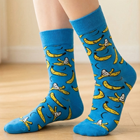 1 Pair Of Four Season Unisex Fashionable, Sweet And Cute Cartoon Banana Pattern Versatile, Soft And Casual Mid Tube Socks