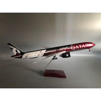 New 47cm Qatar B777-300 Diecast Resin Airplane Model with Display Stand airplane wheel toy for Adult Aviation Souvenir Gift
