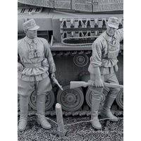 1/35 Scale Resin Figure Assembled Model Kit Modeling Tank Soldier 2 People GK Statue Unassembled and Unpainted Diorama Toys