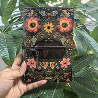 Vintage Cottagecore Bear Floral Leather Journal, Refillable A6 Travel Notebook, Aesthetic Forest Animal Diary,Gift for Nature Lo