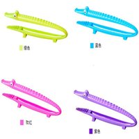Multi-purpose Plastic Food Folder for Buffet Bread Cake Tongs Kitchen Bakery Tools Crocodile Clip Baking Accessories