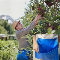 Large Capacity Gardening Apron, Heavy-Duty PE Apron, Easy to Clean Outdoor Wear for Gardeners & Farmers