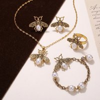 Antique Gold Pearl Honeybee Jewelry Set Women Vintage Gothic Bee Pendant Necklace Stud Earrings Ring Bracelet 4Pcs Gift