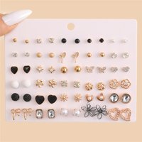 60pcs/set Minimalist Flower & Heart Earrings – Love & Bloom Design for Everyday Elegance.