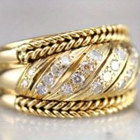 Huitan Bright Gold Color Women Rings with AA Cubic Zirconia Luxury Wedding Band Accessories Modern Fashionable Female Jewelry