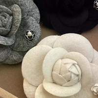 Fashion French Chic Style Camellia Flower Brooches Women Vintage Elegant Lapel Pins Coat Jewelry Accessries Gifts